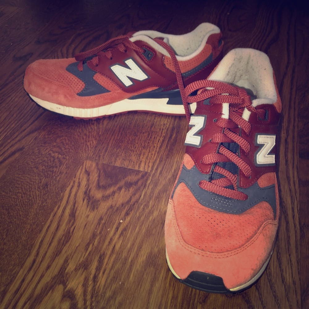 NEW BALANCE 530 SNEAKERS